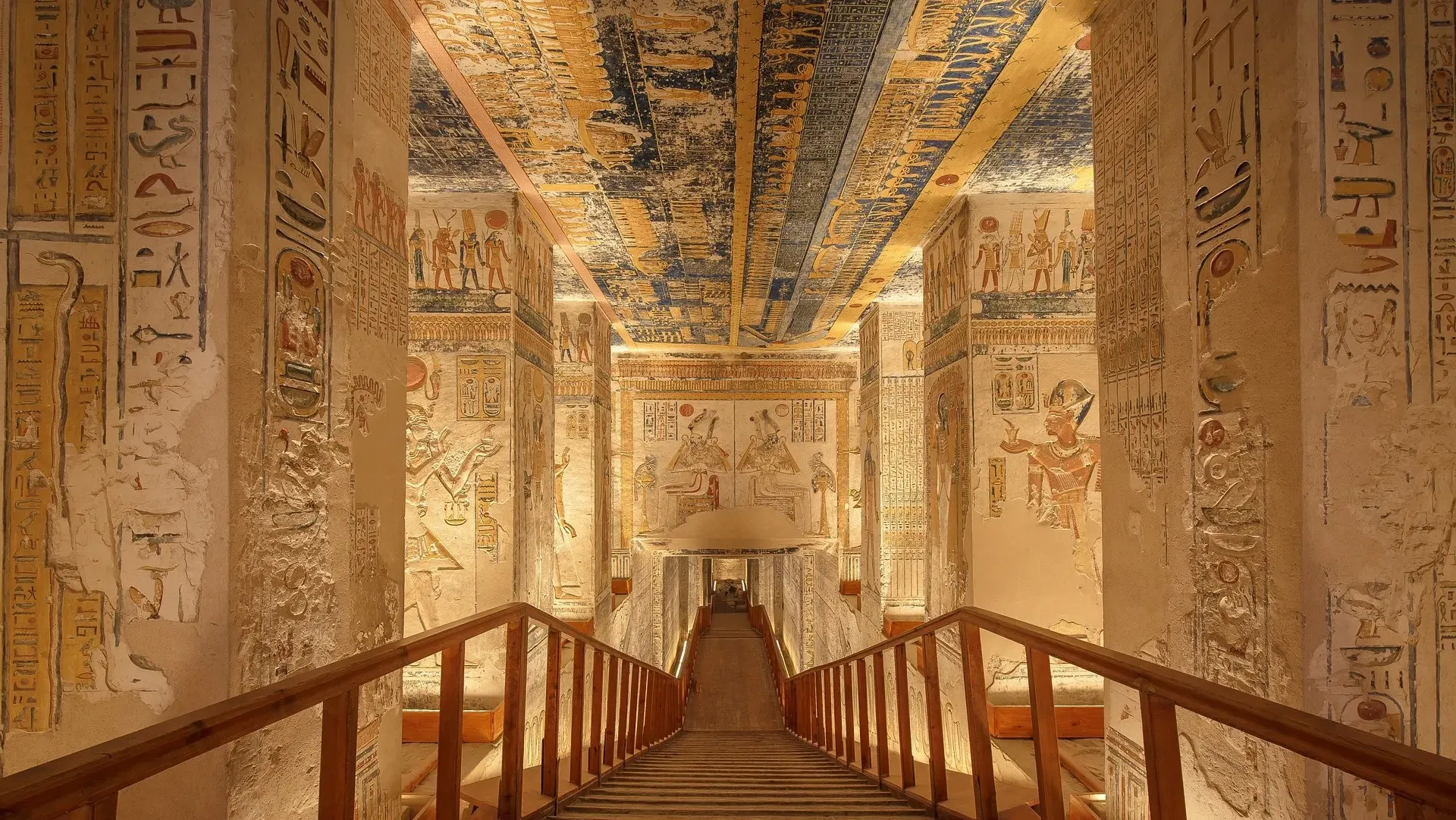 Tour Aswan to Luxor Private Historical Review