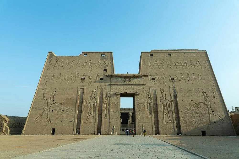 Luxury Trip to Edfu Temple and Kom Ombo from Aswan