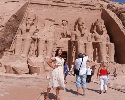 What Makes a Licensed Aswan Tour Guide Different