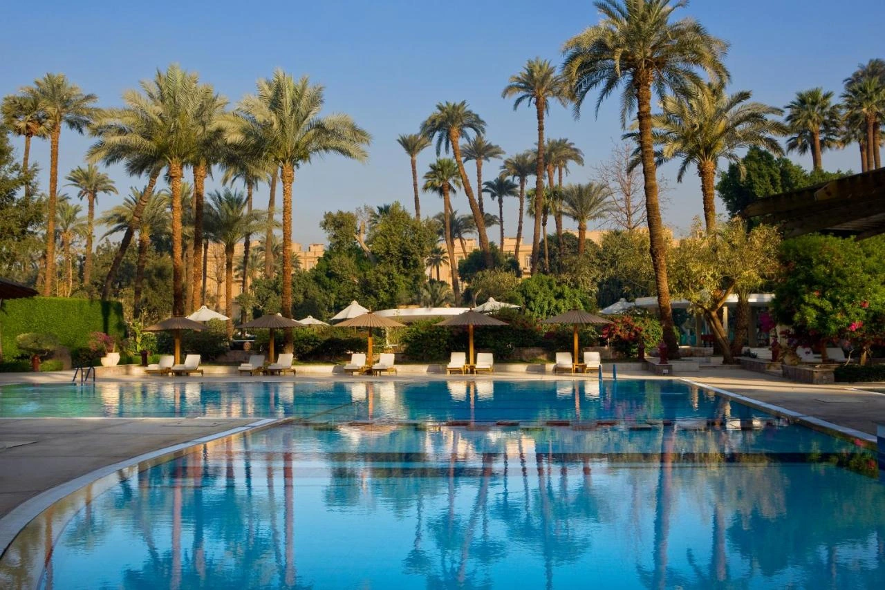 Where to Stay in Luxor &mdash; East Bank vs West Bank