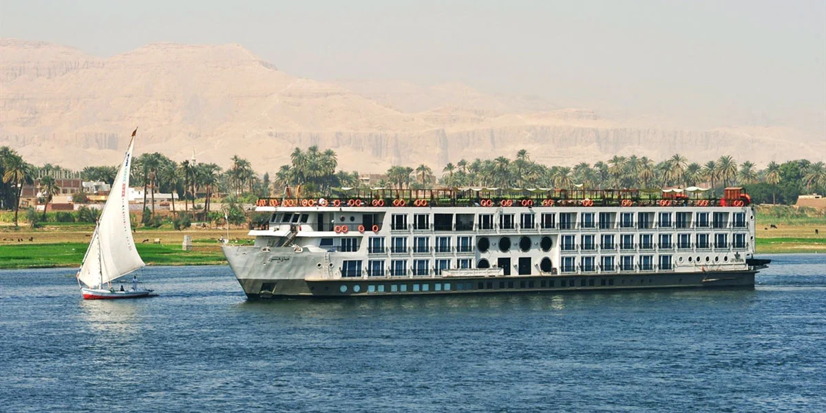 What Determines the Nile Cruise Cairo Price?
