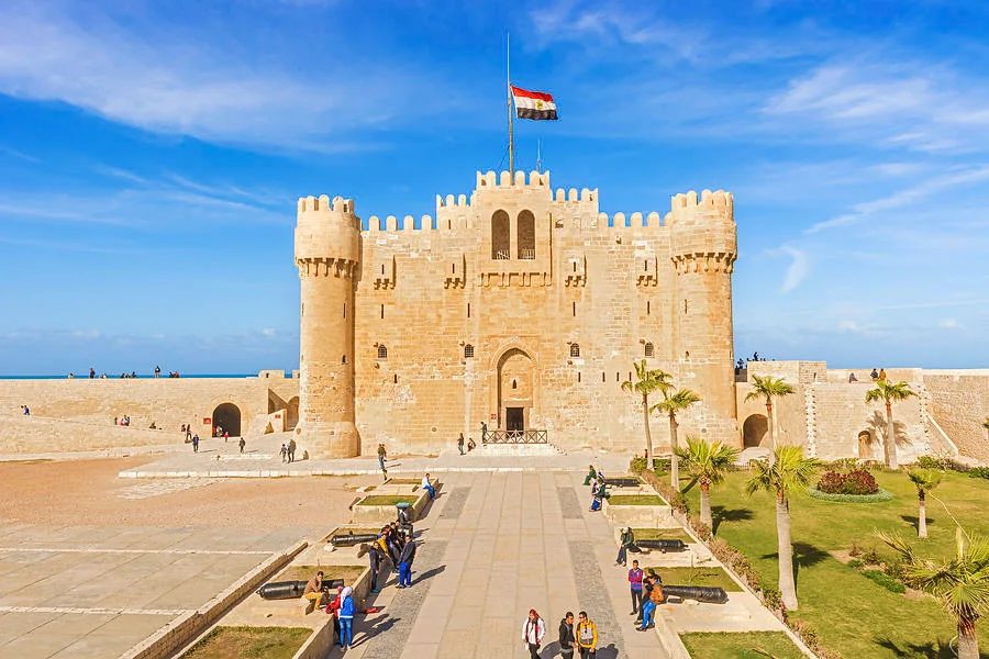 The History of the Fort of Qaitbay &mdash; From Lighthouse to Fortress