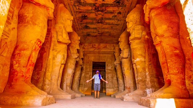 Egypt in April — Pros and Cons