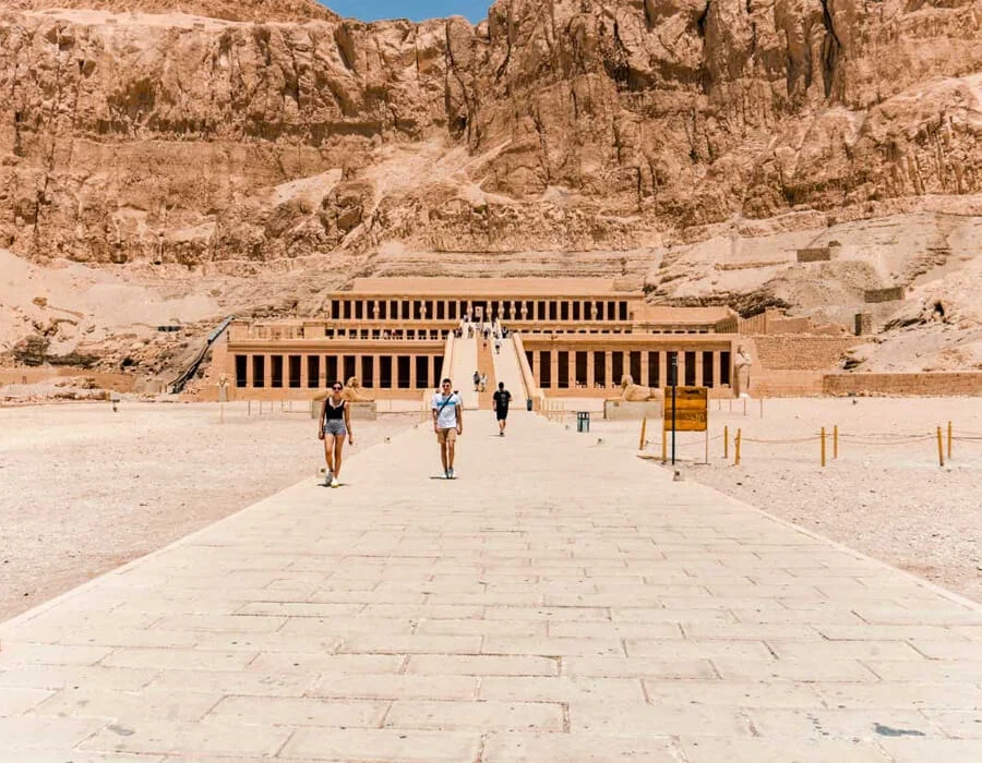 Egypt in July — Pros and Cons