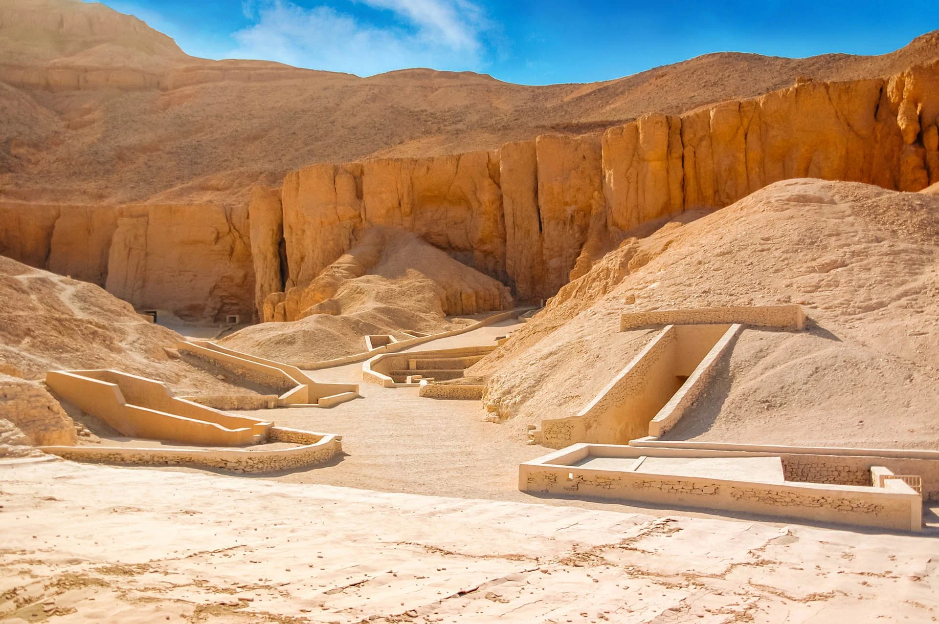 Egypt in June — Pros and Cons