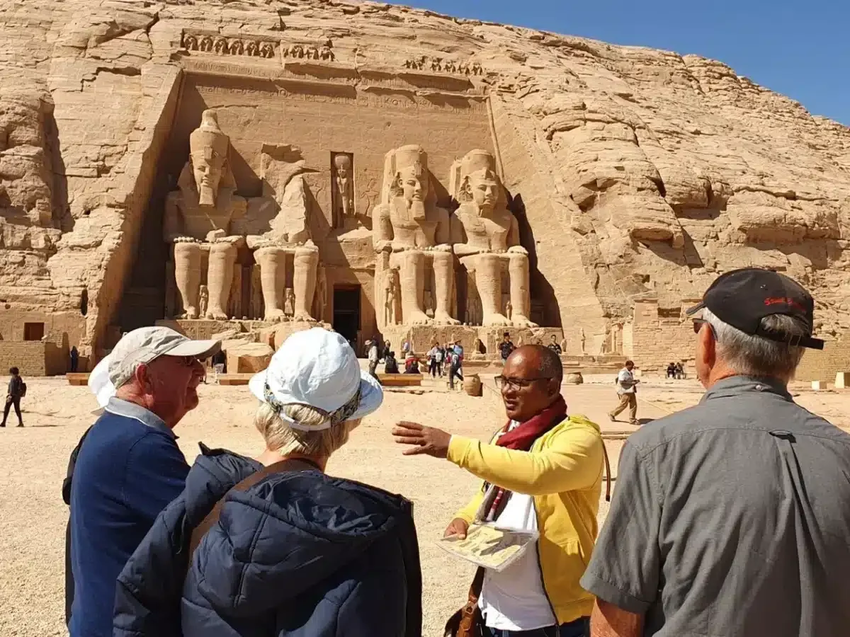 Official Tour Guide Fees in Egypt – What You Should Know