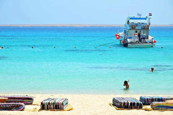 How to Get to Orange Bay Hurghada — Your Boat Options