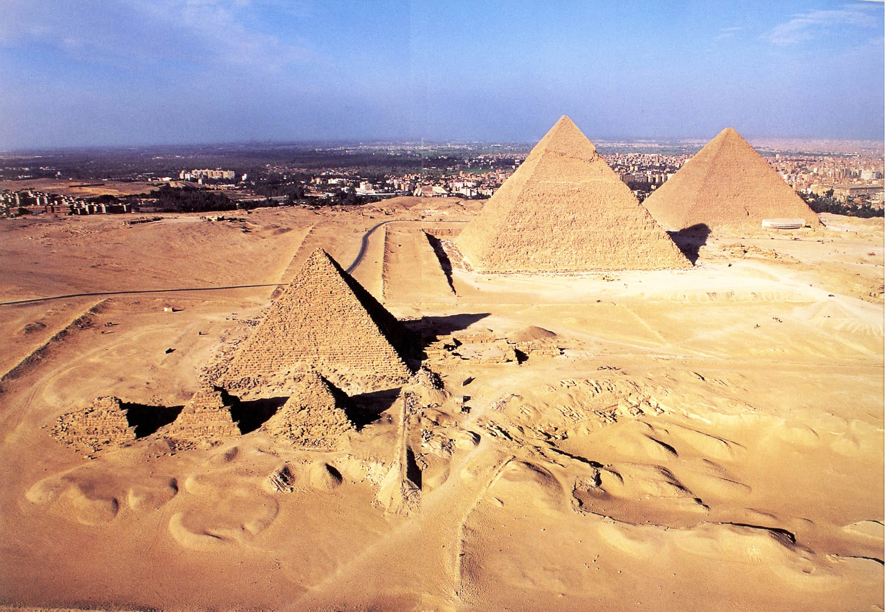 Introduction to the Last Ancient Wonder - Pyramids of Giza