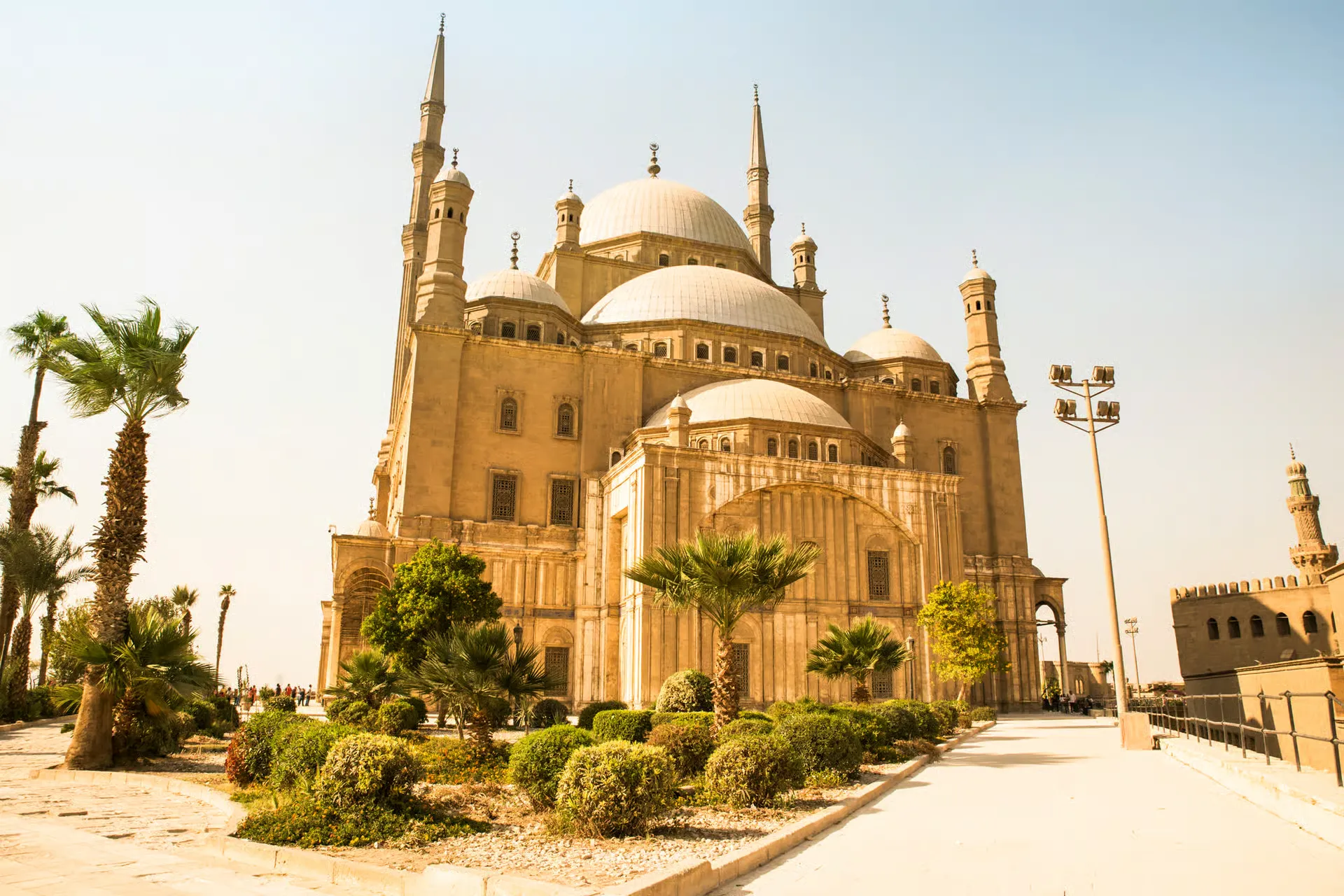 Islamic and Coptic Cairo Tour: Elite Experience