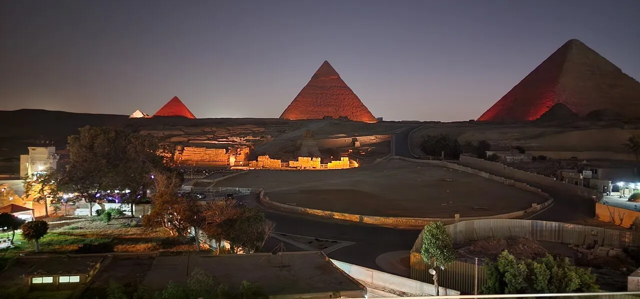 Sound and Light Show at the Pyramids: Solo Trip