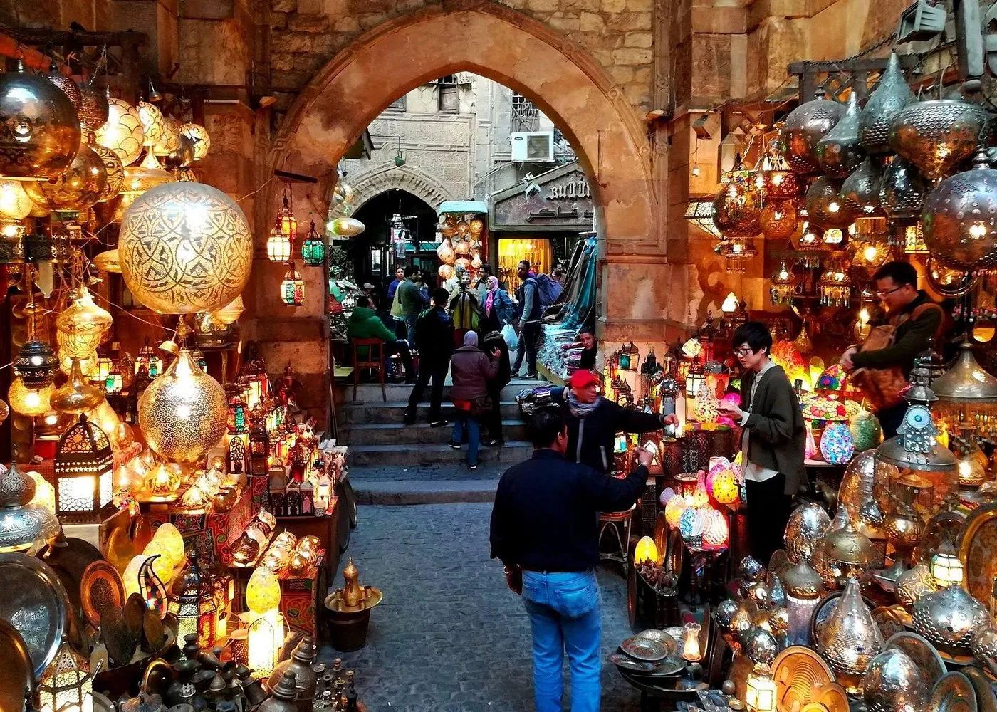 Tour to Pyramids of Giza Solo Traveler Guide