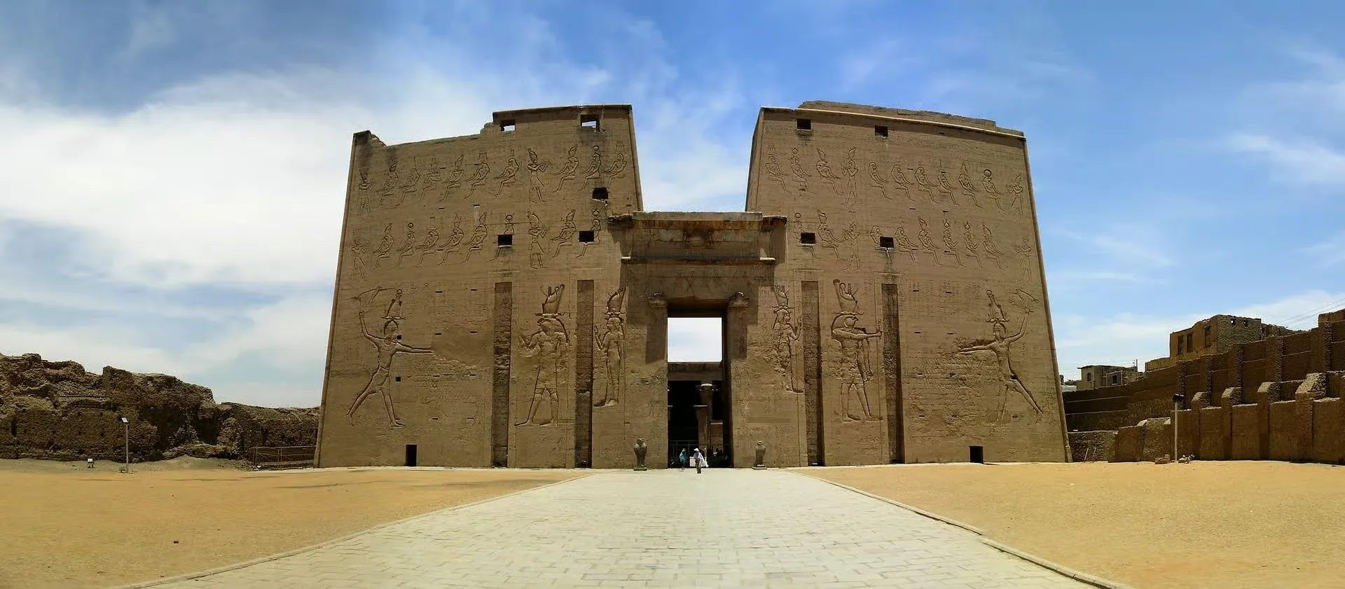 Edfu and Kom Ombo Day Trip From Luxor