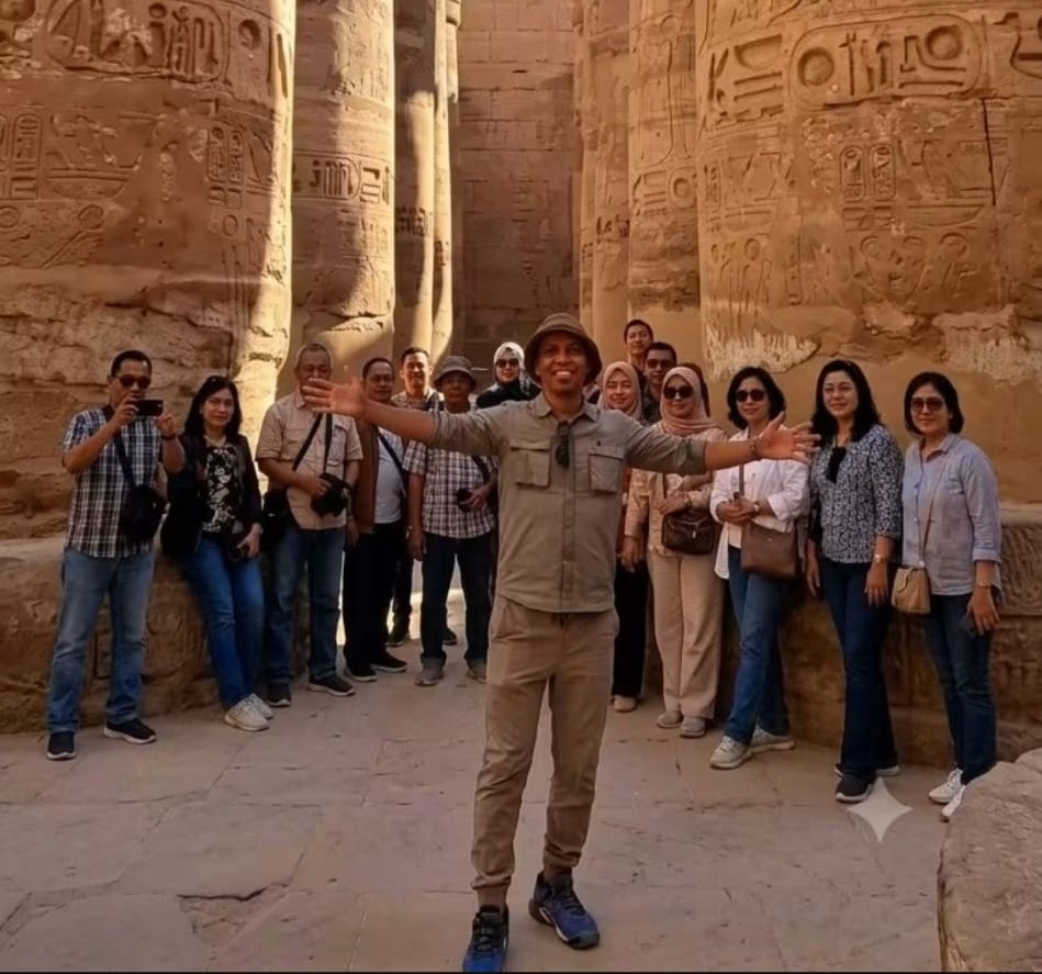 Ahmed Salah | Egyptologist English And Indonesië And German Tour Guide In Cairo
