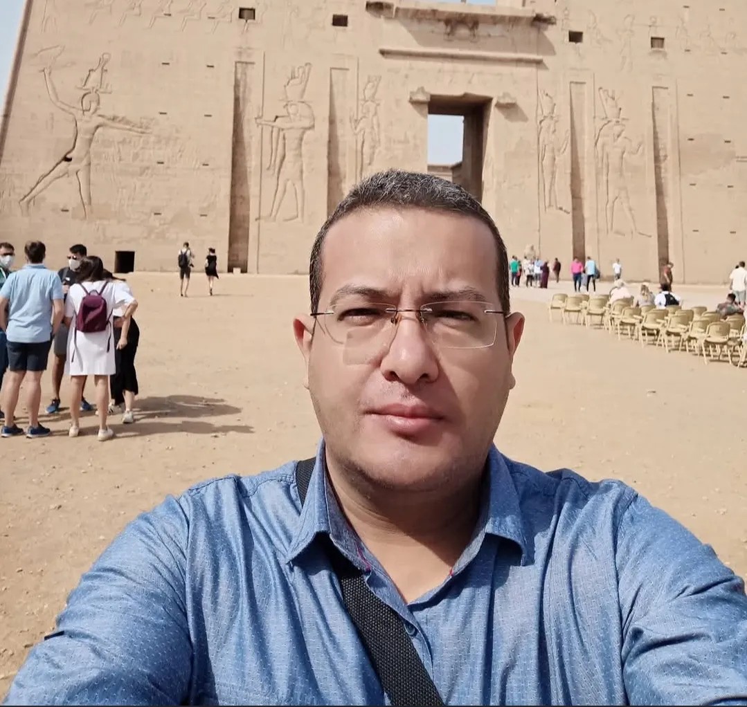 Ibrahim Rezik | Egyptologist English and Dutch Tour Guide In Luxor