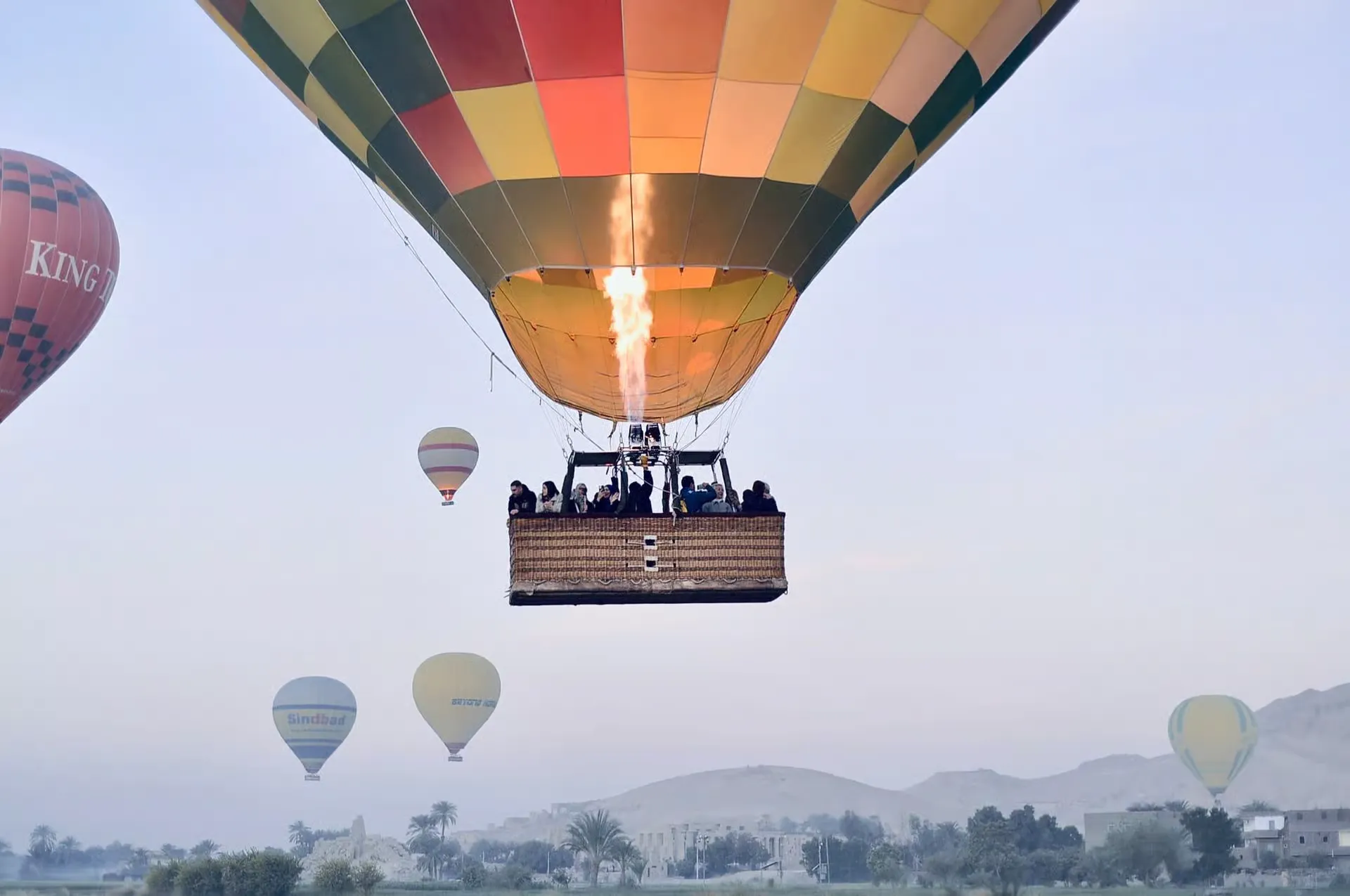 Great Hot Air Ballon Luxor Flight Academic Survey