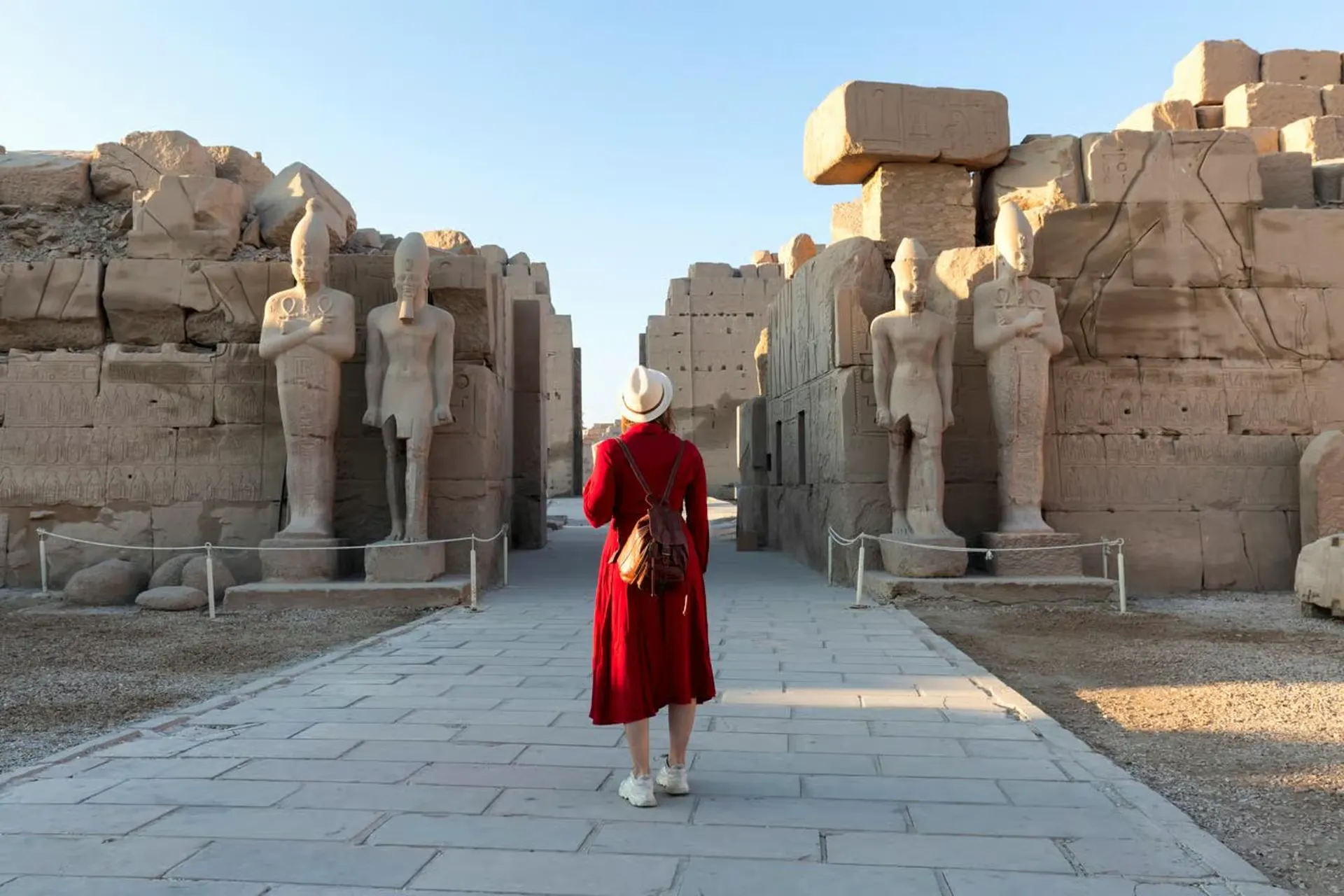 Day Tour to Luxor From Hurghada: Solo Adventure