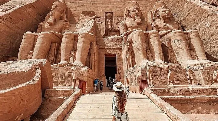 Hurghada to Aswan Two Day Trip: Philae Island