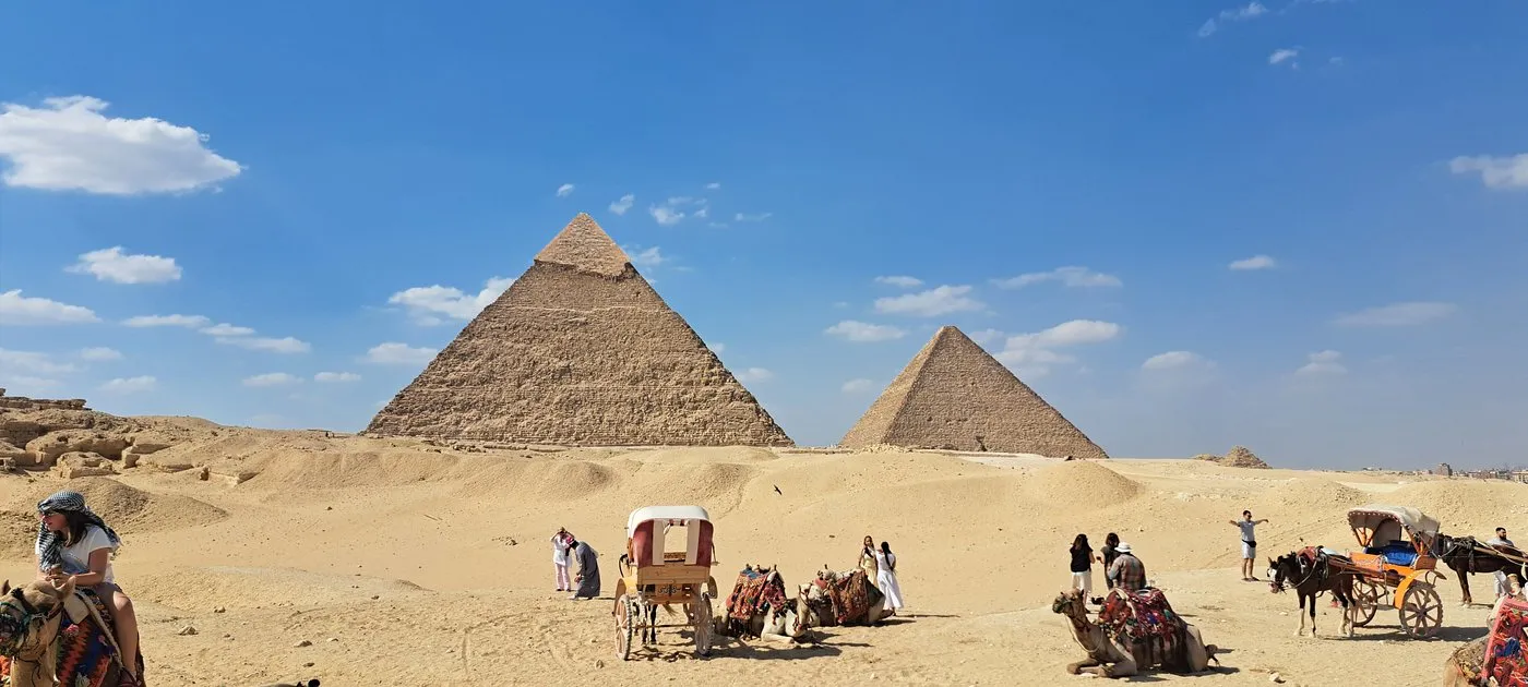 Hurghada to Cairo Flight Tour: Relaxed Heritage