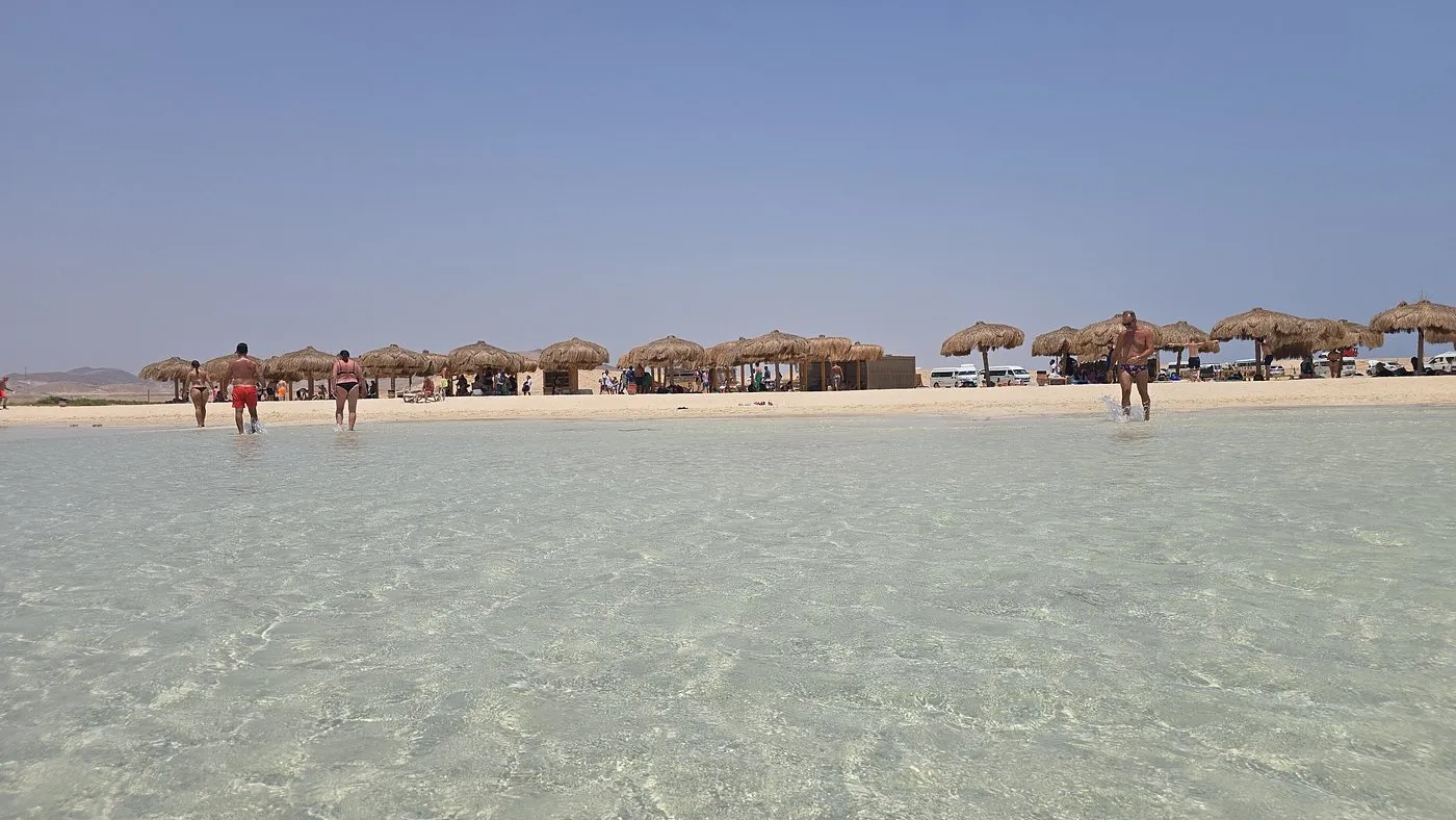 Sharm El Luli And Qulaan Mangrove Beach