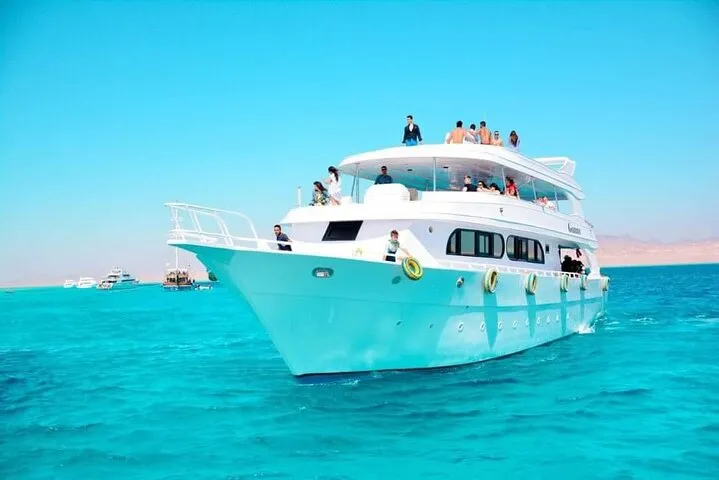 Hamata & Qulaan Islands Snorkeling Trip with Lunch
